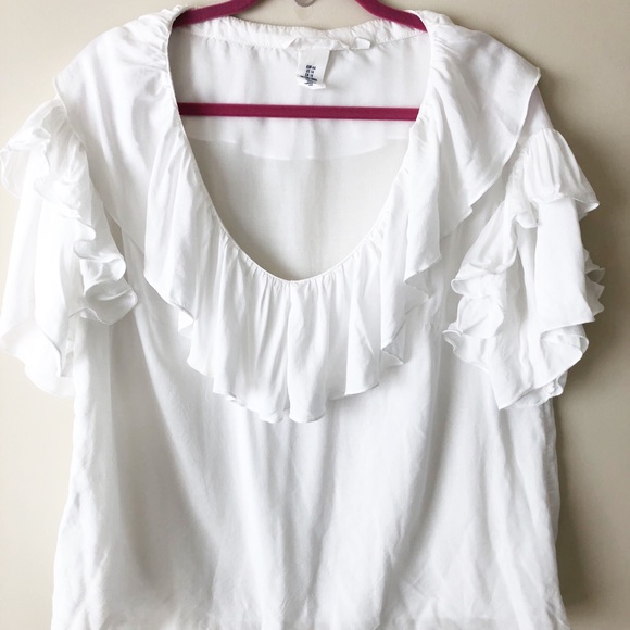 H&M L.O.G.G. Plus Size Ruffled White Top - Picture 2 of 5